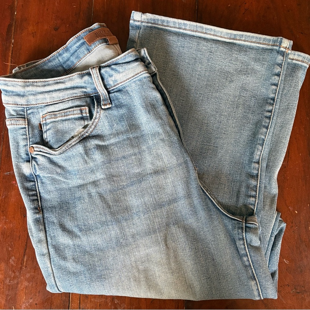 Judy Blue Light Blue Straight Leg Jeans
